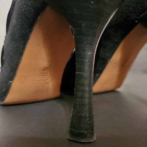 🖤EUC VNTG Adorable Black Suede Pumps w/ Ribbon Trim Size 8🖤 - Picture 7 of 16